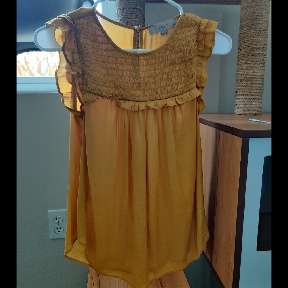 Loft silky top